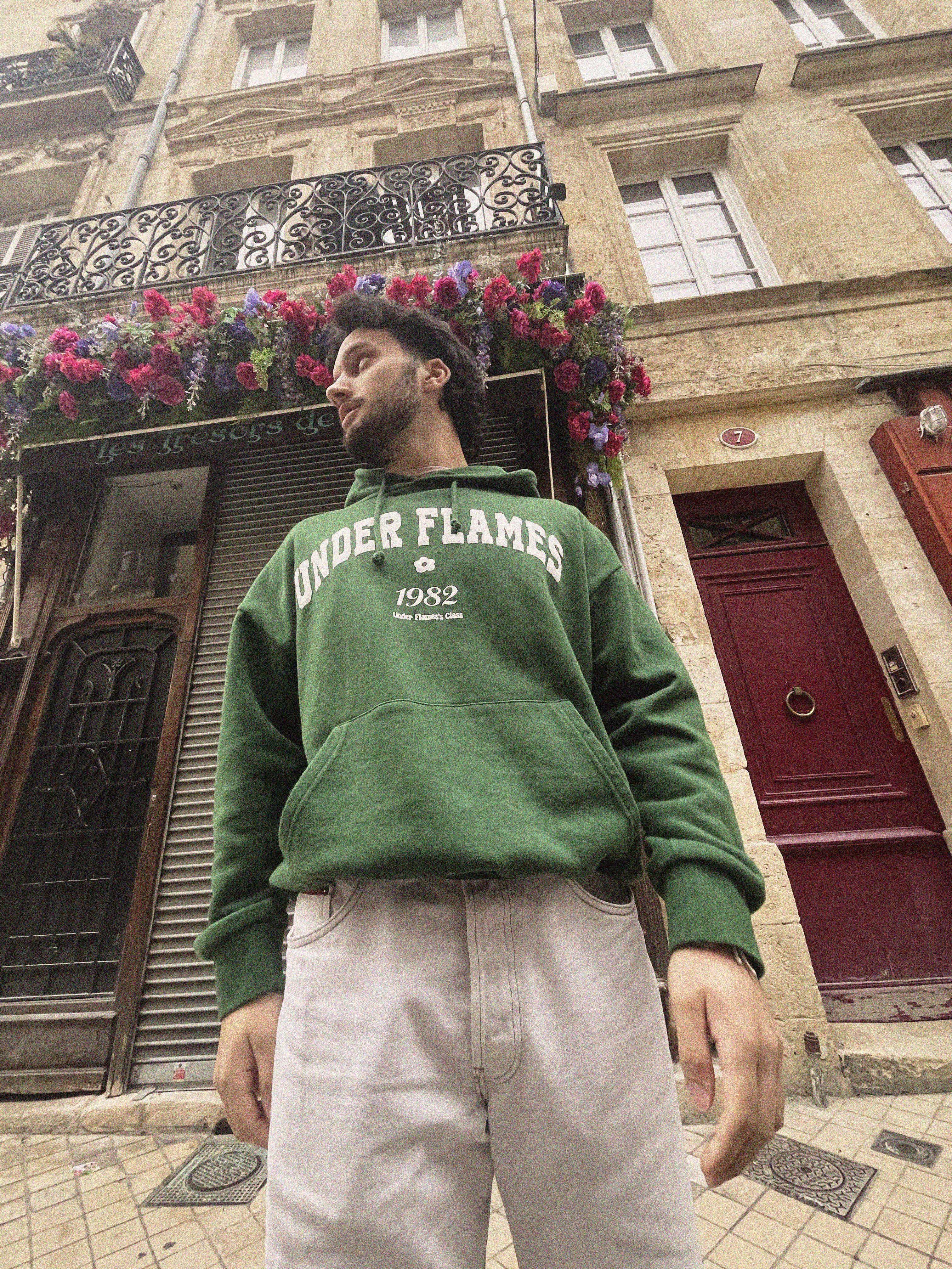 University 1982 Sweat